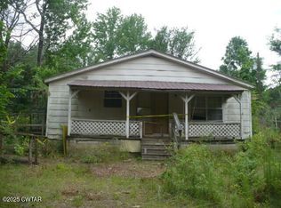 1525 Burnett Mills Rd, Bolivar, TN 38008