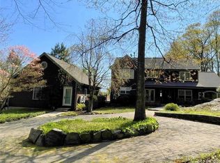 32 Valley Field Rd S, Sandy Hook, CT 06482