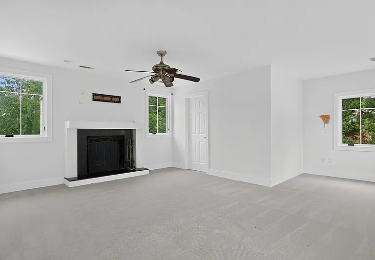7818 Leland Rd — Photo 18