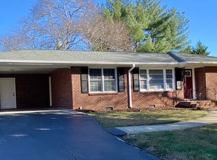 11895 Crabapple Rd, Roswell, GA 30075