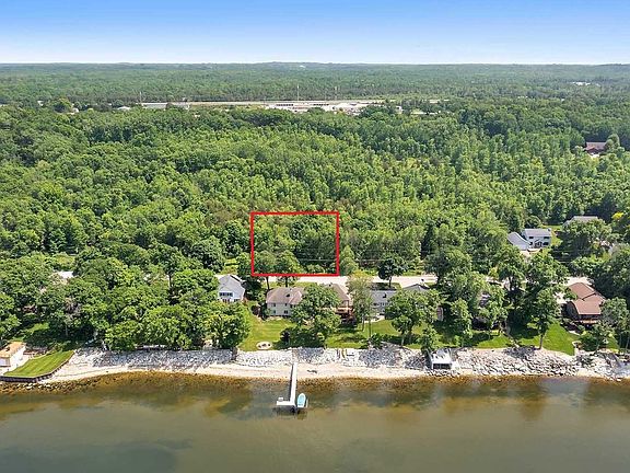 Edgewater Beach Rd #2A, Green Bay, WI 54311 | MLS #50269888 | Zillow