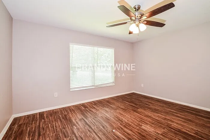 701 Washington St — Photo 8