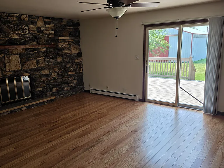 24401 W Shepley Rd — Photo 8
