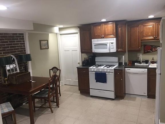 3rd image of 3552 Kroger Ave APT 4