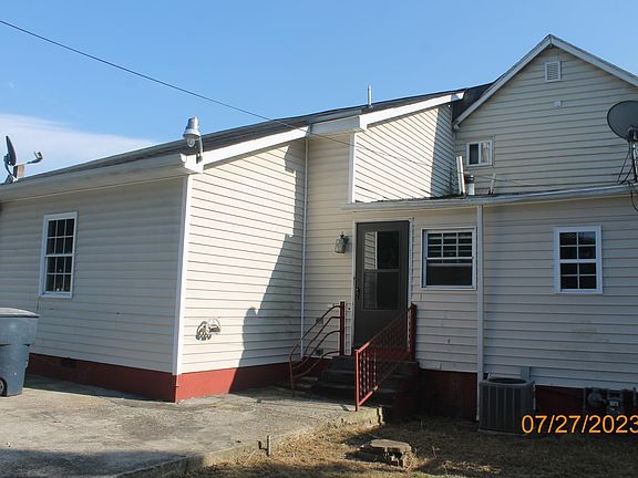 3rd image of 1225 Loudon Ave NW