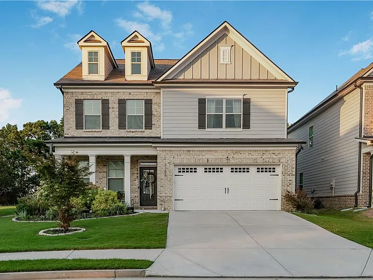 3185 Andover Trl — Photo 1