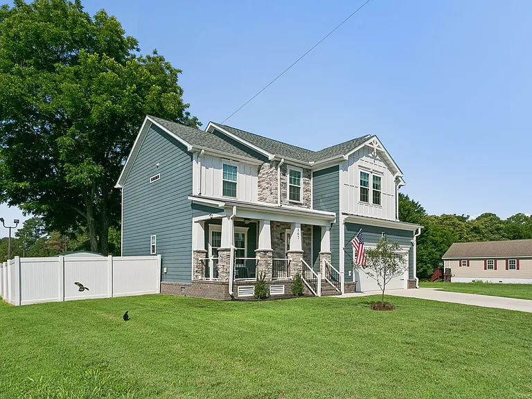 367 Poplar Ave — Photo 6