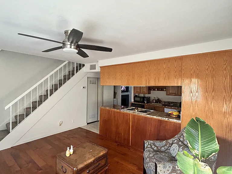 1904 Pomar Way — Photo 3