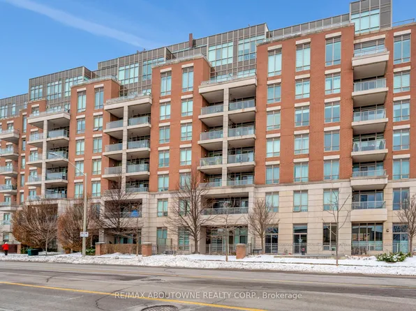 2470 Prince Michael Dr #306, Oakville, ON L6H 0G9