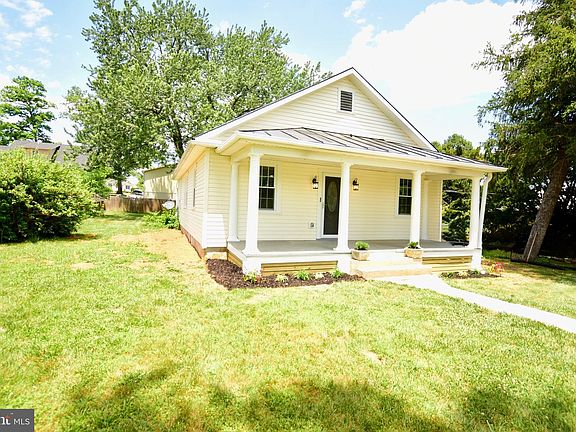 3rd image of 11 Virginia Ave