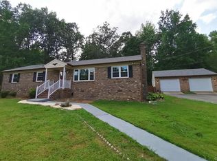 1579 Dogwood Rd, Powhatan, VA 23139