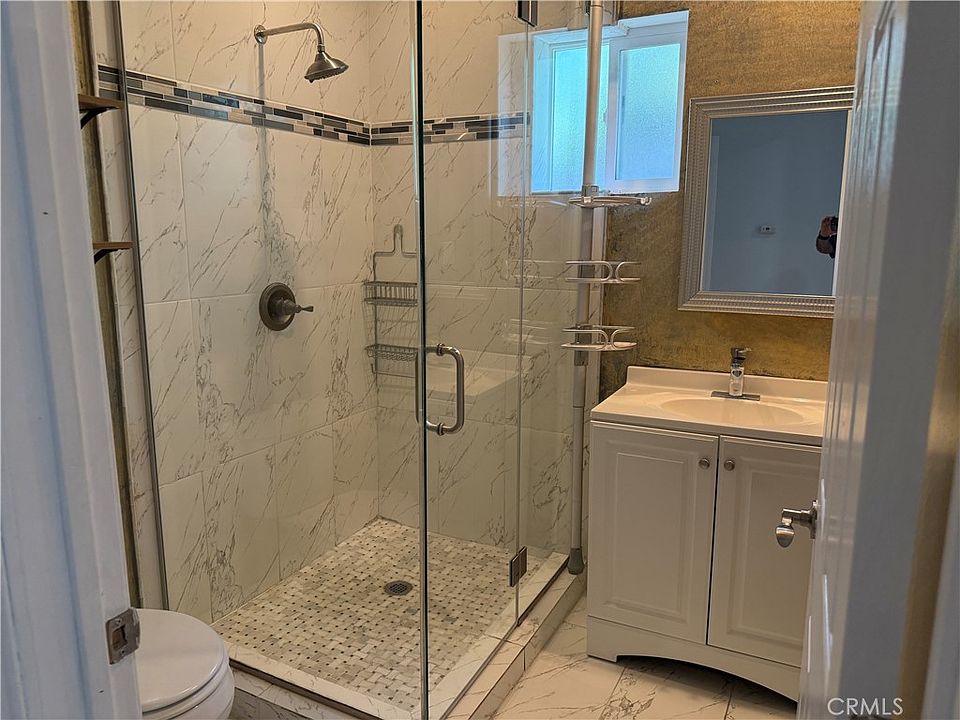1st image of 20324 Oxnard St