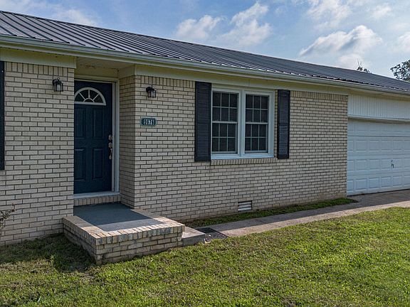 3rd image of 9676 Kentucky #121-N