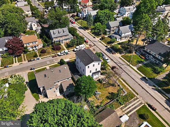 4th image of 270 Wayne Ave