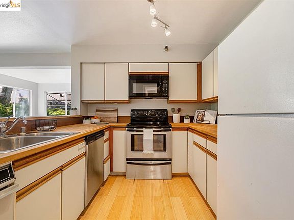 5th image of 1207 Melville Sq APT 217