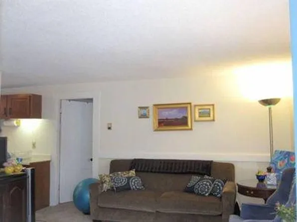 60 Silver St, Dover, NH 03820