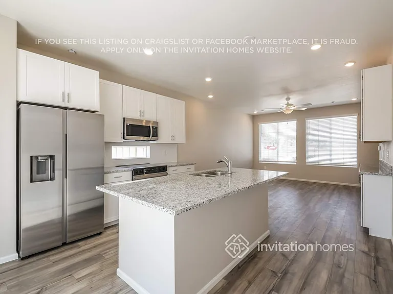 3341 Streamwood Dr — Photo 7