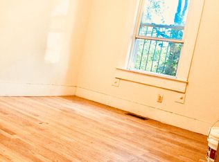 27 W 5th St, Boston, MA 02127