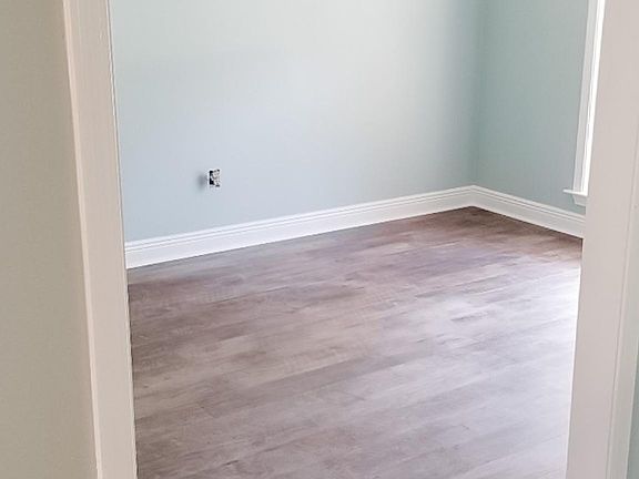 5th image of 307 Ormond Oaks Dr