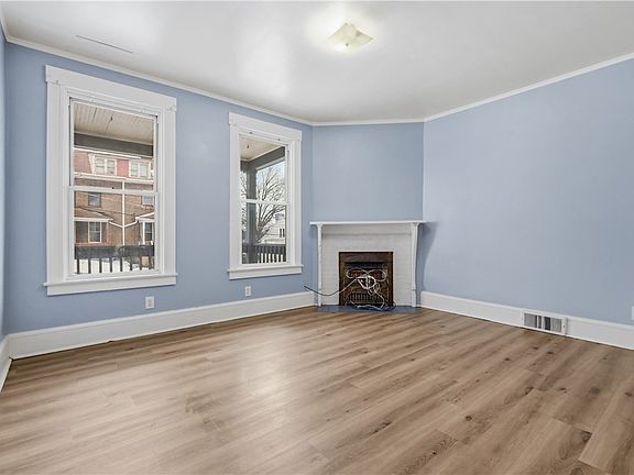 5th image of 30 Harrison St