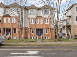 1344 Guthrie St, Ottawa, ON K2H 1G8