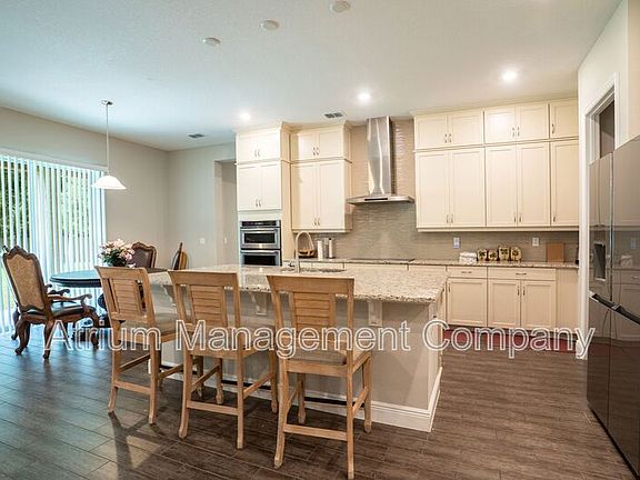 3rd image of 10067 John Adams Way