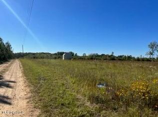 397 Baxterville Rd, Lumberton, MS 39455