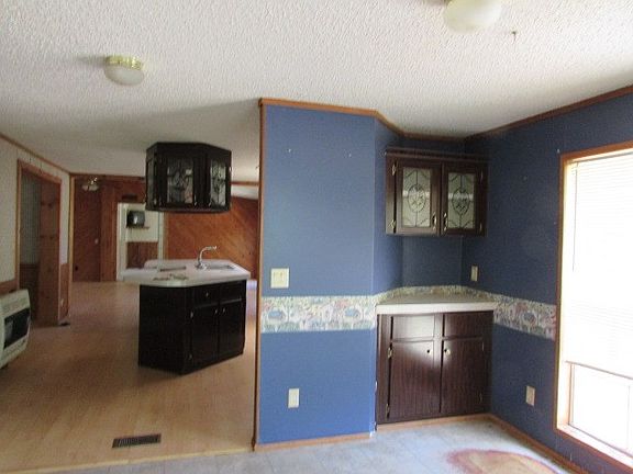 4th image of 1507 Stewart Road
