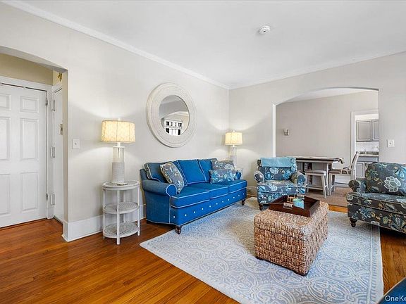 5th image of 824 Bronx River Road #3A