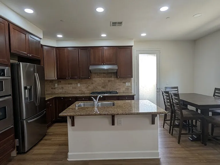 Gourmet Kitchen