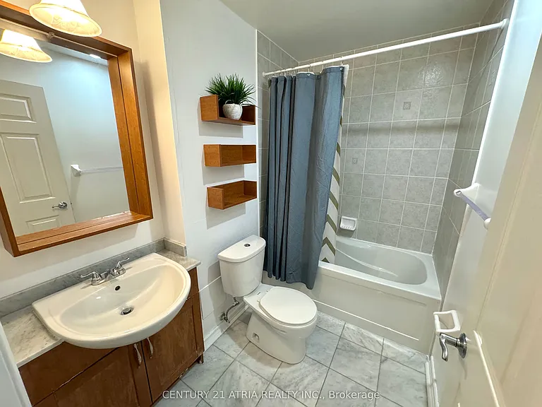 18 Holmes Ave #1006 — Photo 9