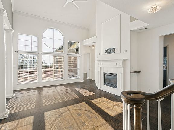 5th image of 9028 Bottlebrush Ln