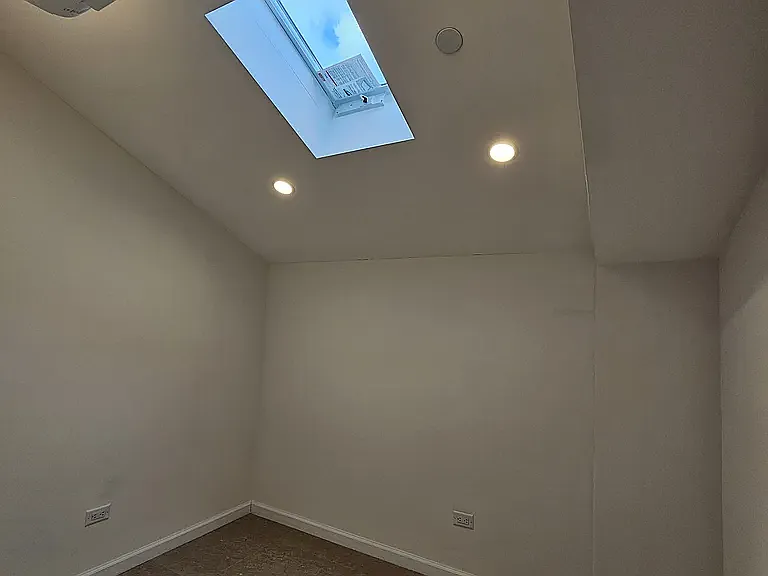 2 bed, $3,700 — Photo 4