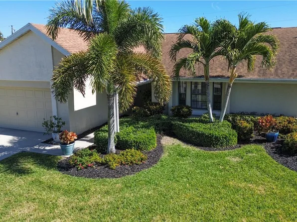 611 SE 20th Pl, Cape Coral, FL 33990