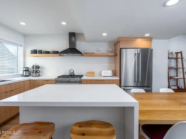 72 Vantage Ct, Park City, UT 84060