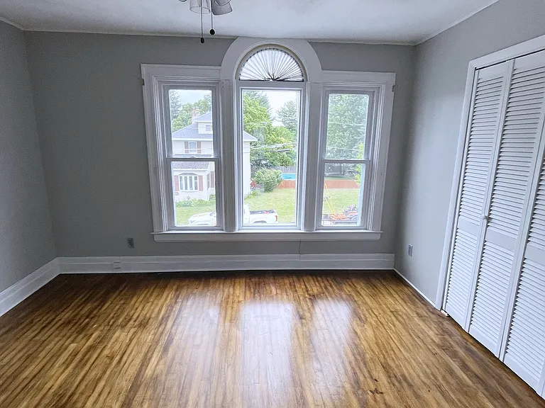 1112 Salina St — Photo 13