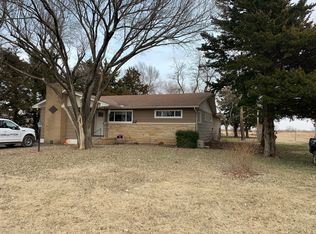 812 SE Pioneer Rd, El Dorado, KS 67042