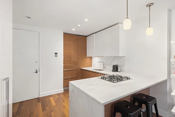 Sold by Anchor Associates | media 4