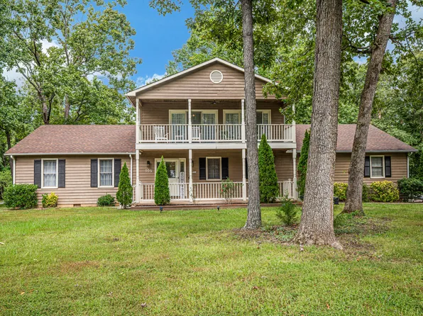 104 Freedom Rd, Locust Grove, VA 22508