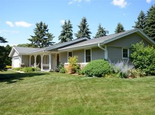 18480 Gate Post Rd, Brookfield, WI 53045