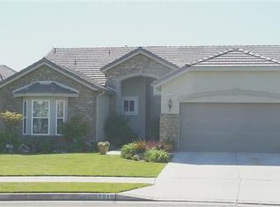 3018 Rialto Ave, Clovis, CA 93619