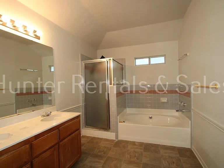 3275 Etta Kay Ln — Photo 21