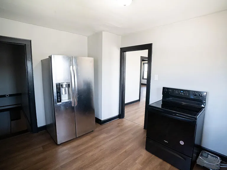 1144 Triplett St — Photo 8