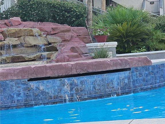 4th image of 9901 Trailwood Dr APT 2150
