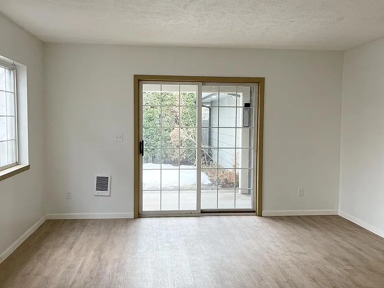 307 S Cannon St #2 — Photo 4