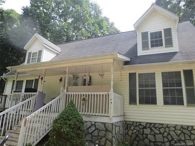 1st image of 143 Bradford Ln