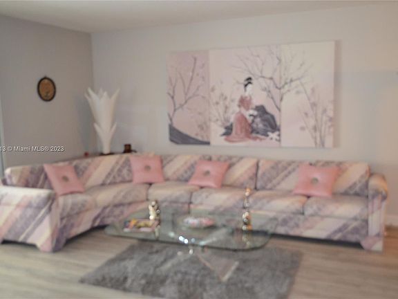 4th image of 5952 Regal Glen Dr APT 102