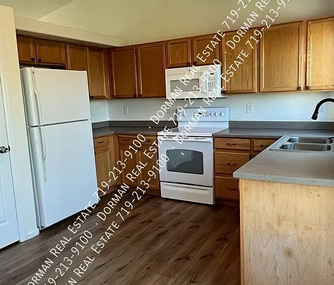 8774 Silver Glen Dr — Photo 21