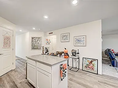 1624 Desert Path Ave — Photo 12