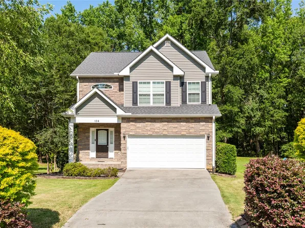 134 Royal Dr, Williamston, SC 29697